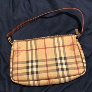 Burberry purse